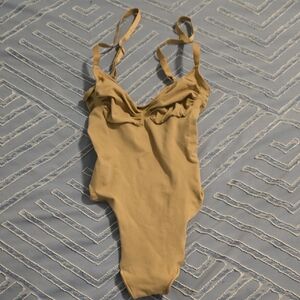 SKIMS LOW BACK SEAMLESS SCULPT BODYSUIT NEW NO TAGS